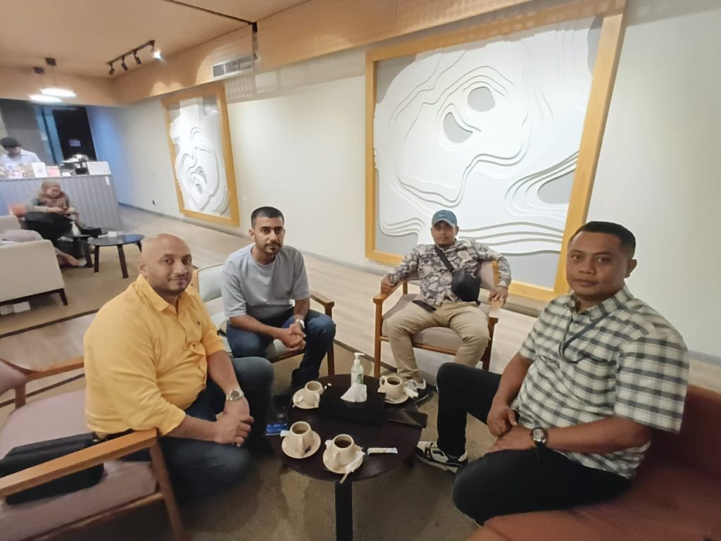 whatsapp image 2025 12 01 at 18.00.32